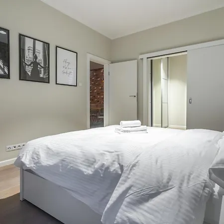 Appartement Zabrska 18 Spacious By Bookinghost