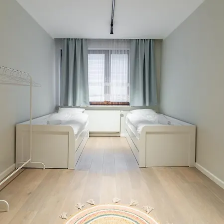 Zabrska 18 Spacious By Bookinghost *