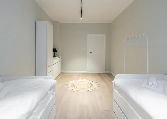 Zabrska 18 Spacious By Bookinghost Appartement Katowice