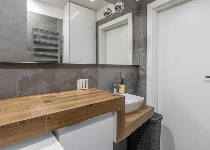 Appartement Zabrska 18 Spacious By Bookinghost