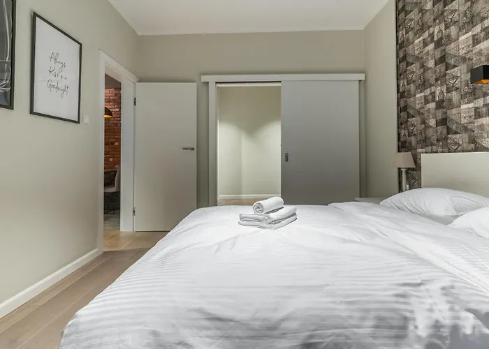 Zabrska 18 Spacious By Bookinghost Apartment *